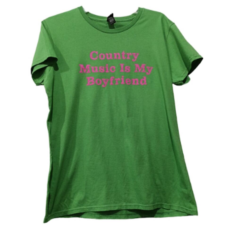 "Country Music Is My Boyfriend" Graphic T-Shirt Size Large